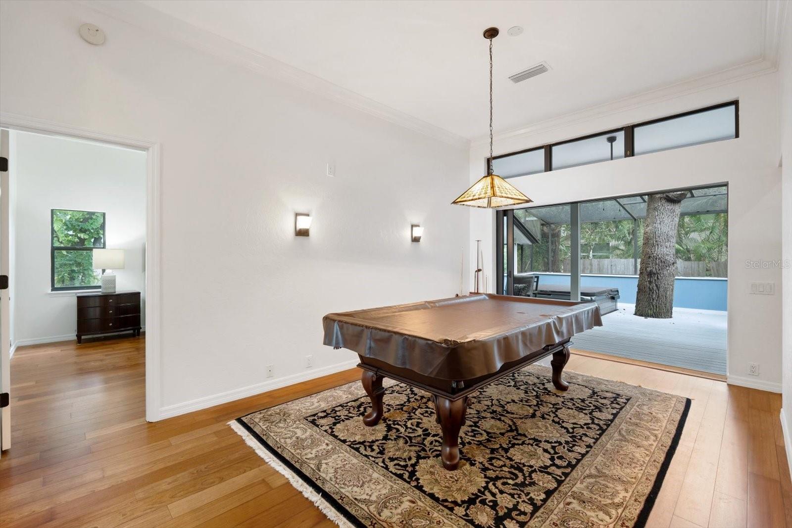 COLONIAL OAKS - Residential