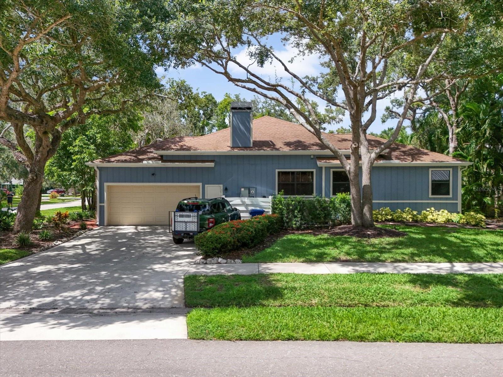 COLONIAL OAKS - Residential