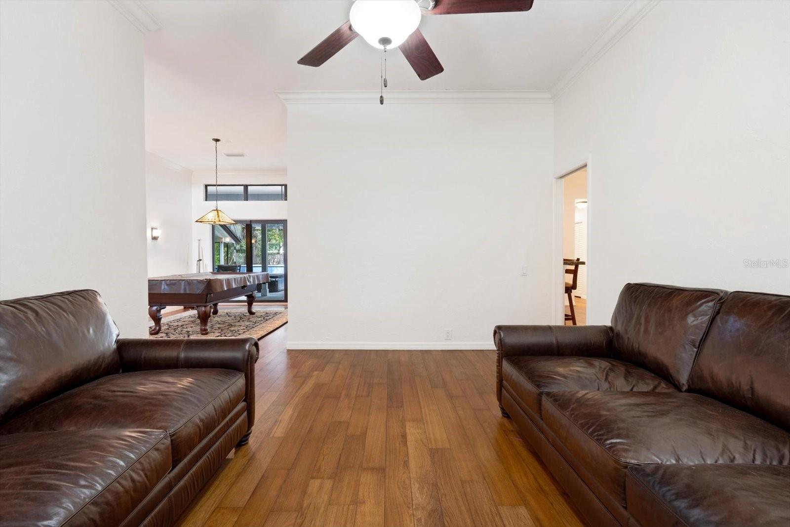 COLONIAL OAKS - Residential