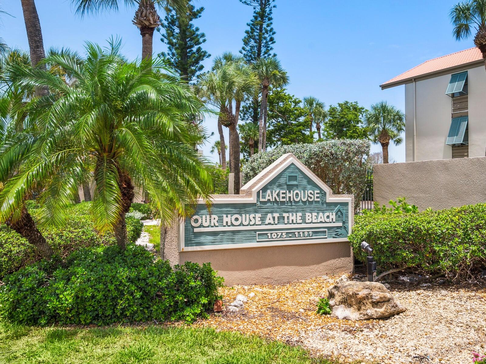 OUR HOUSE AT THE BEACH - Residential