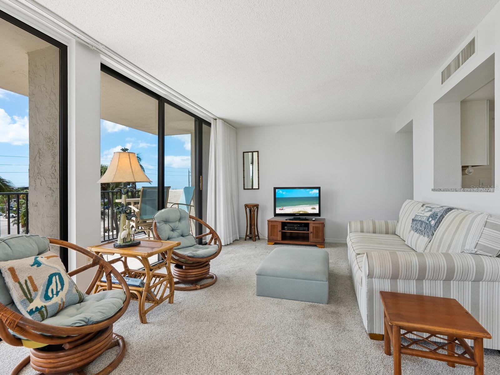 OUR HOUSE AT THE BEACH - Residential