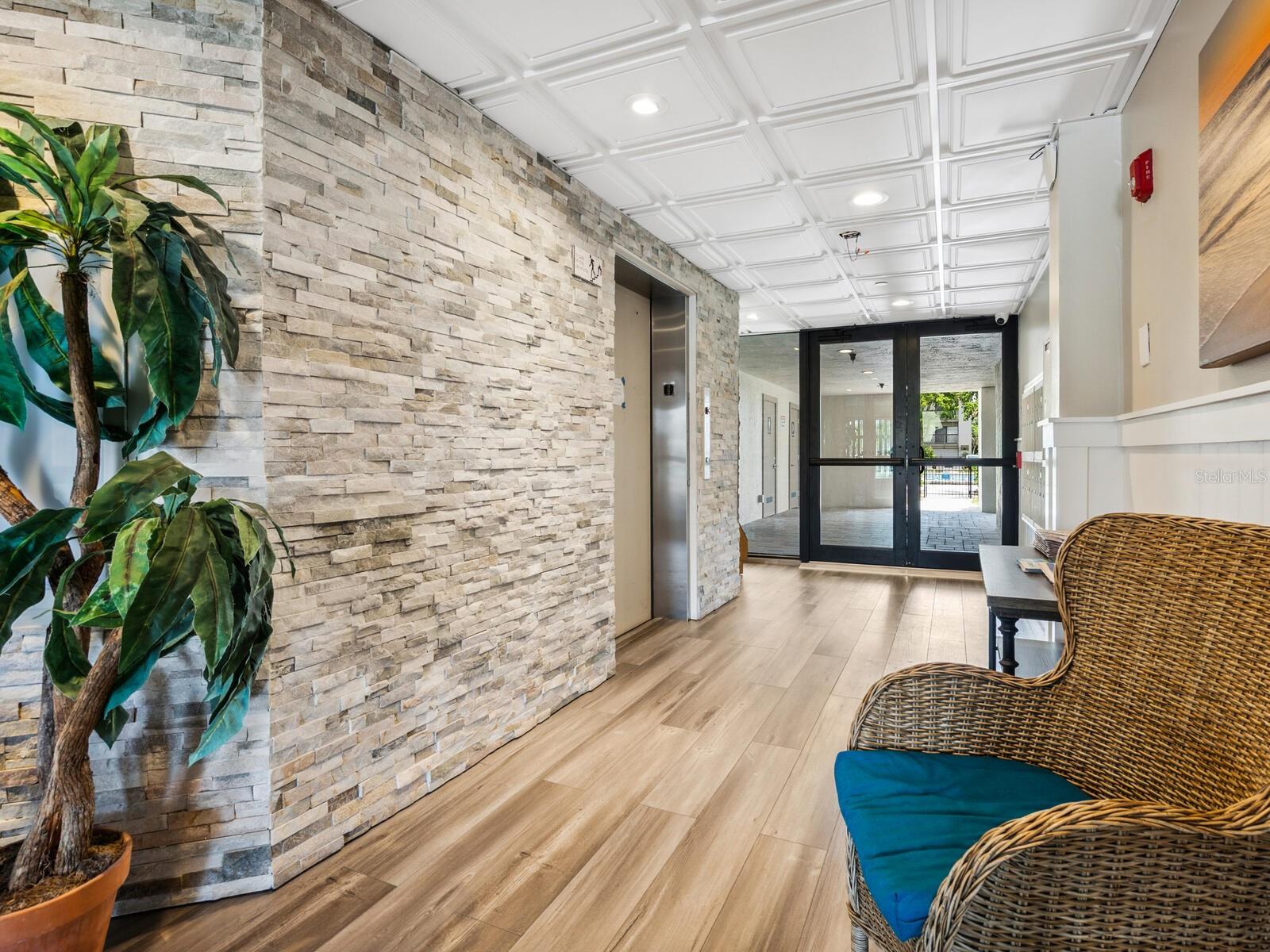 OUR HOUSE AT THE BEACH - Residential
