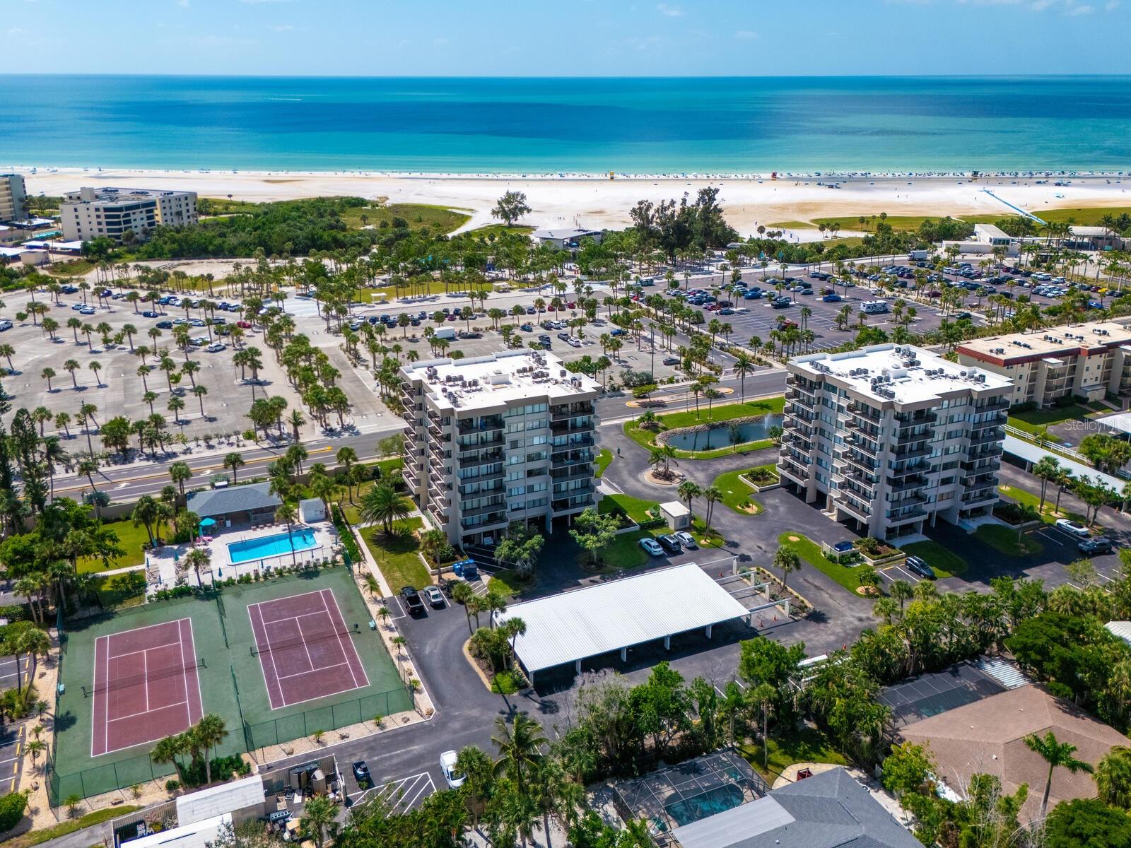 OUR HOUSE AT THE BEACH - Residential