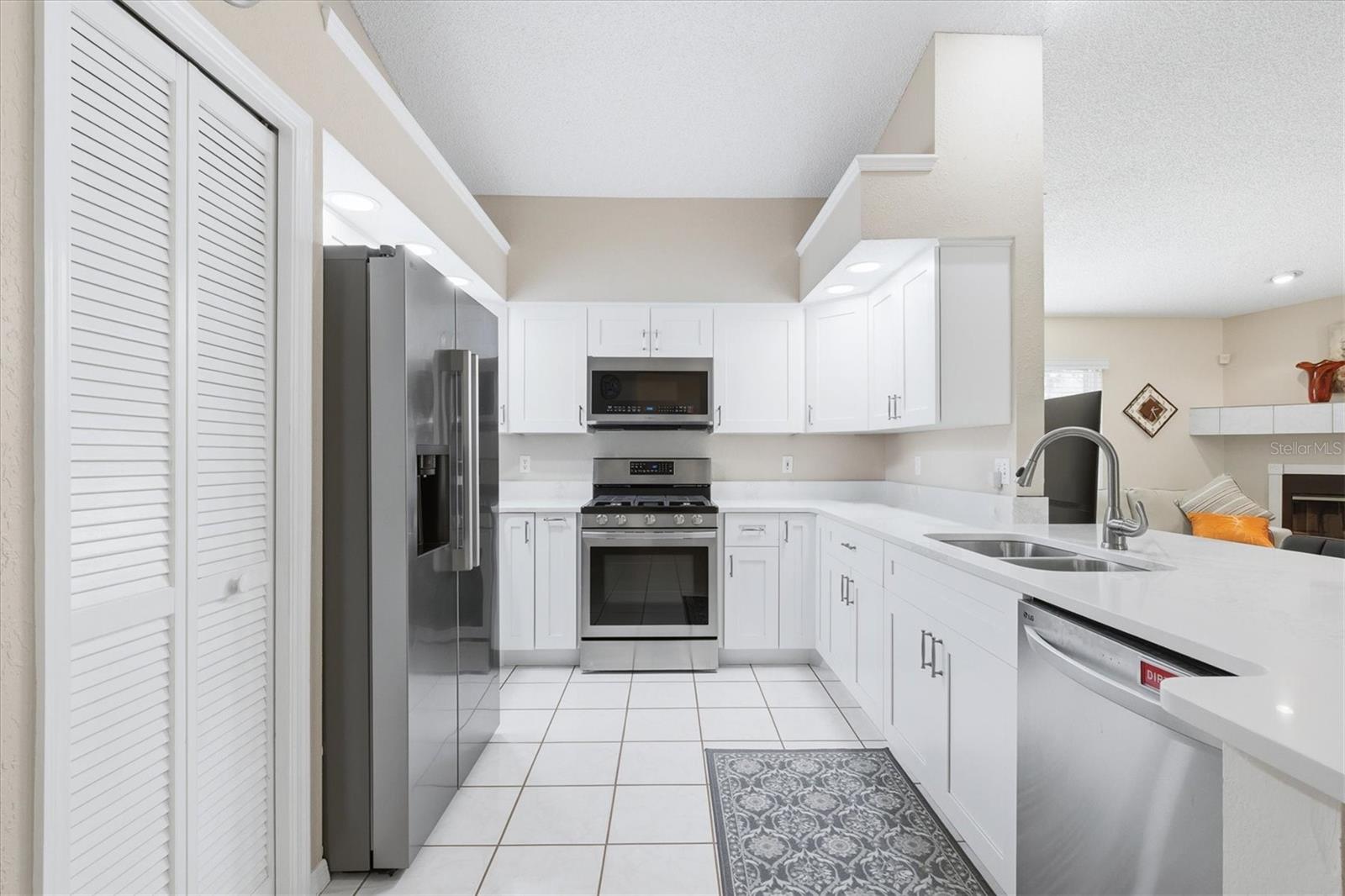 WHITCOMB PLACE - Residential