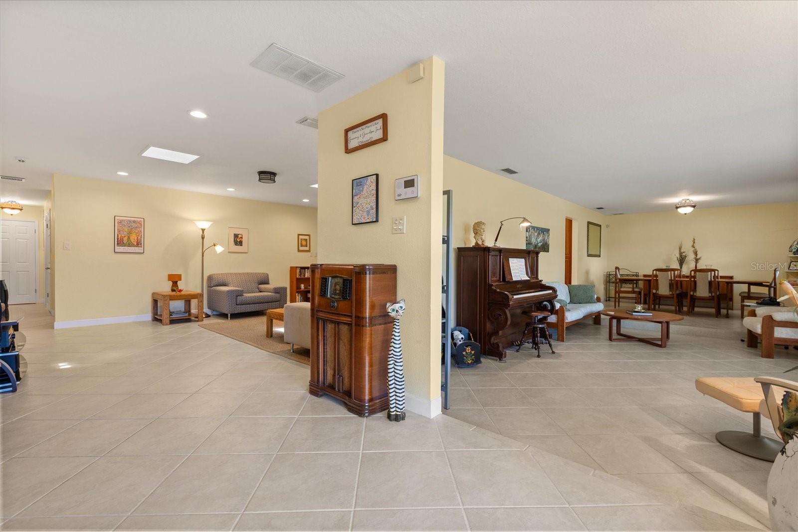 708 VALENCIA COURT
