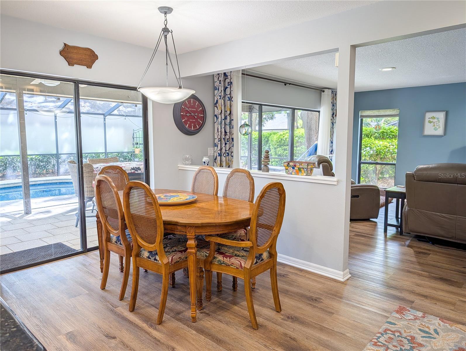 LAKE MAGDALENE MANORS - Residential