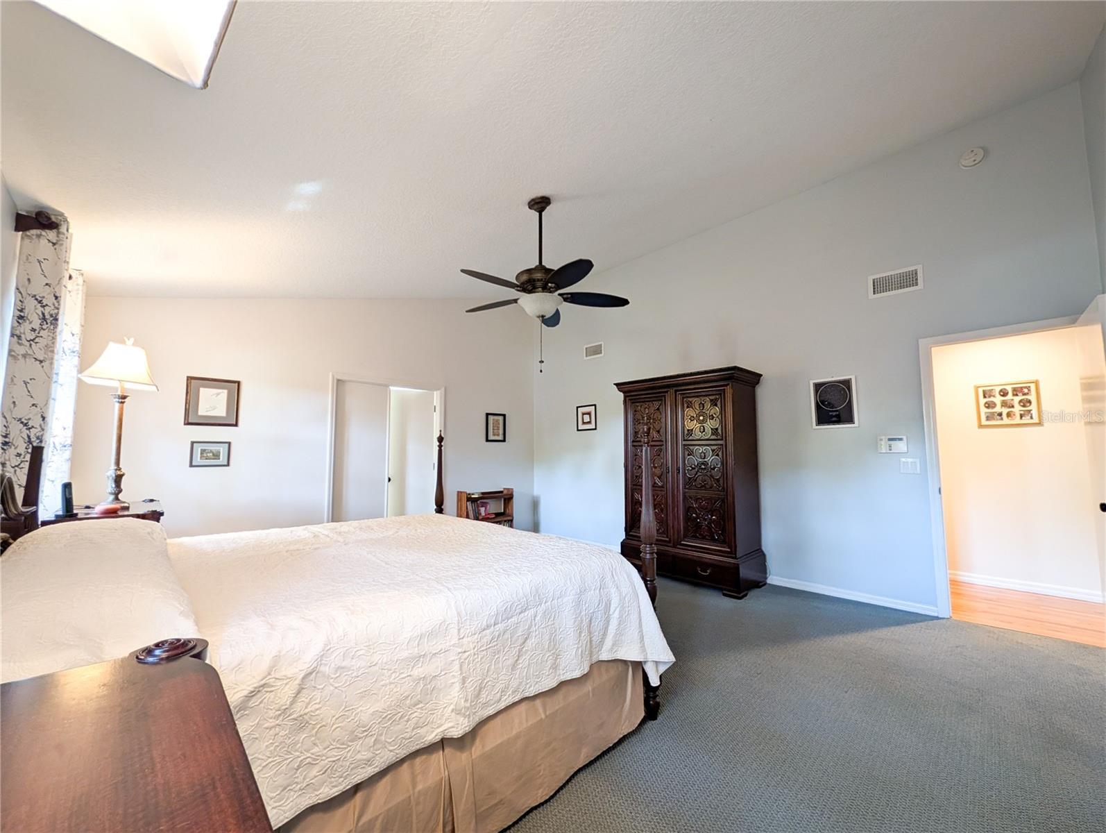 LAKE MAGDALENE MANORS - Residential