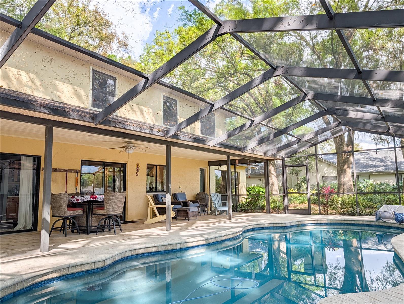 LAKE MAGDALENE MANORS - Residential