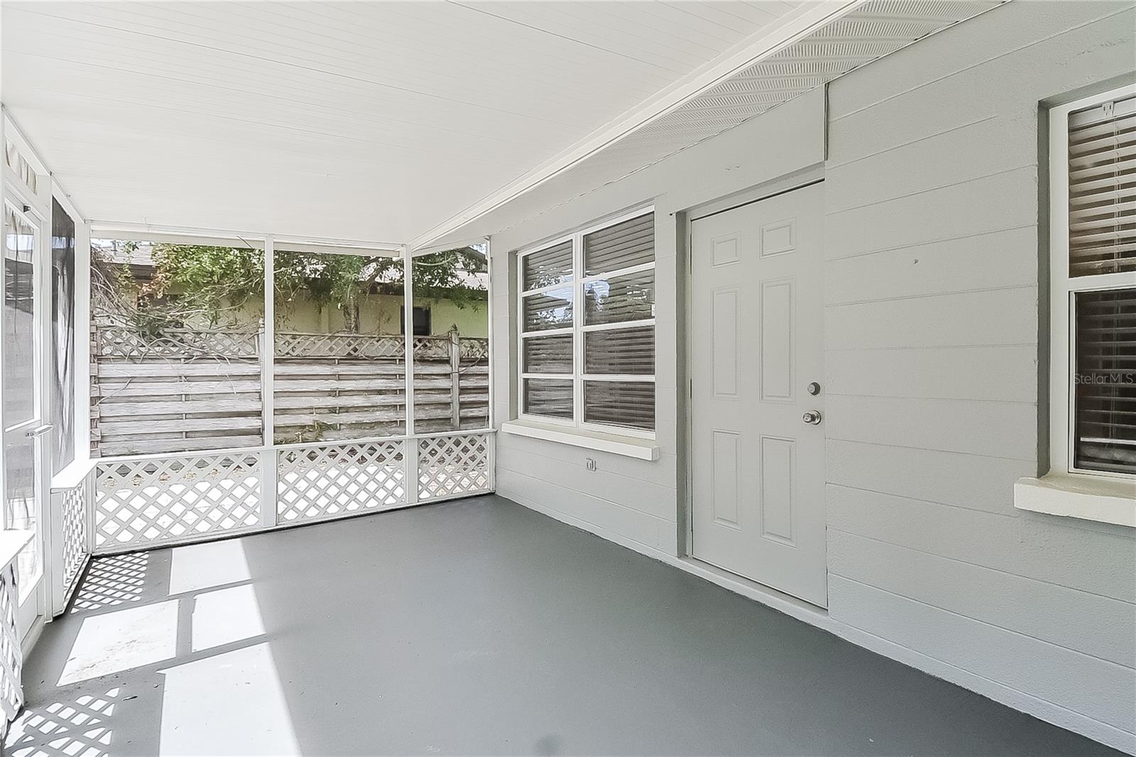 ORANGE CREST PARK - Residential Lease