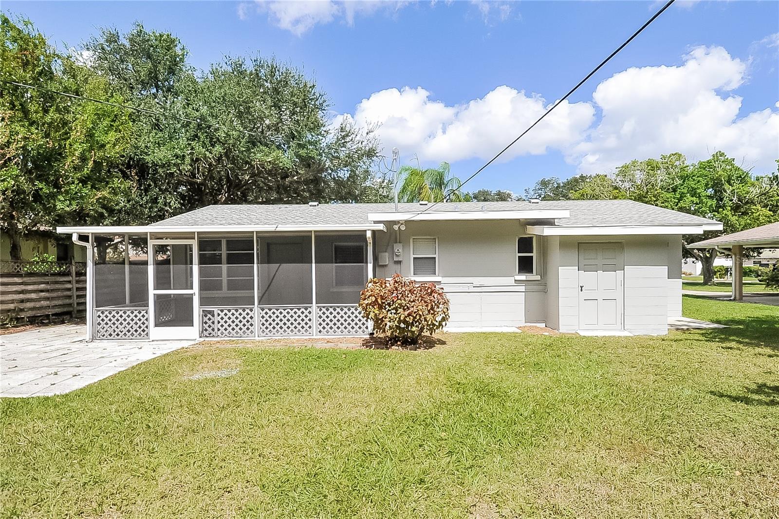 ORANGE CREST PARK - Residential Lease