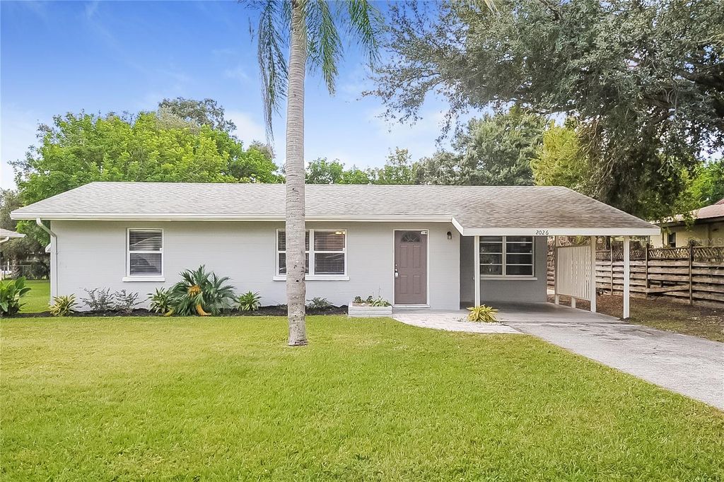Photo of 2026 Sandrala Drive, Sarasota, FL 34231 (MLS # O6373463)