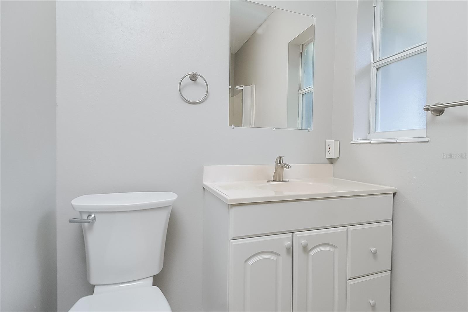 ORANGE CREST PARK - Residential Lease