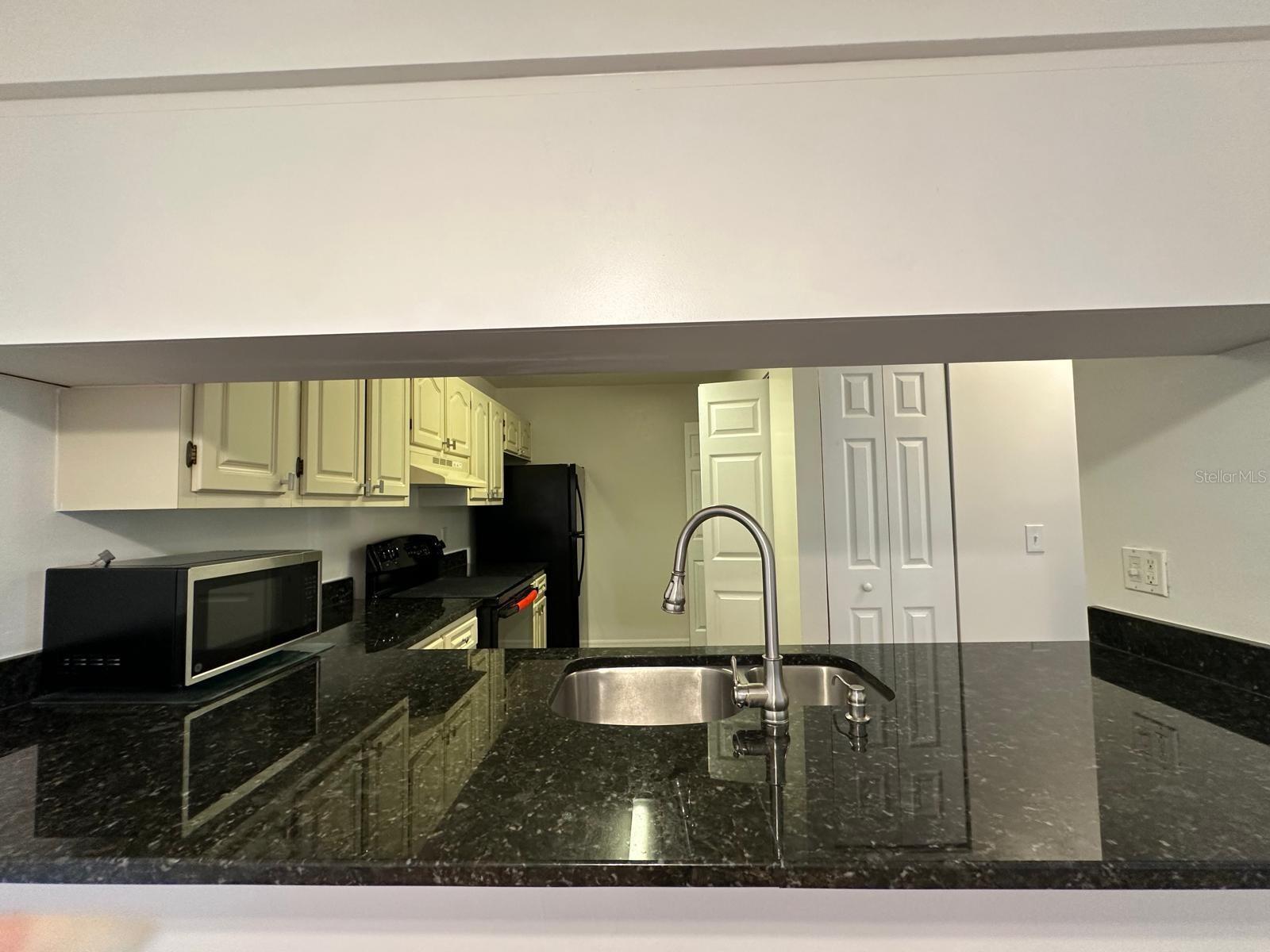 OXFORD SQUARE CONDO - Residential