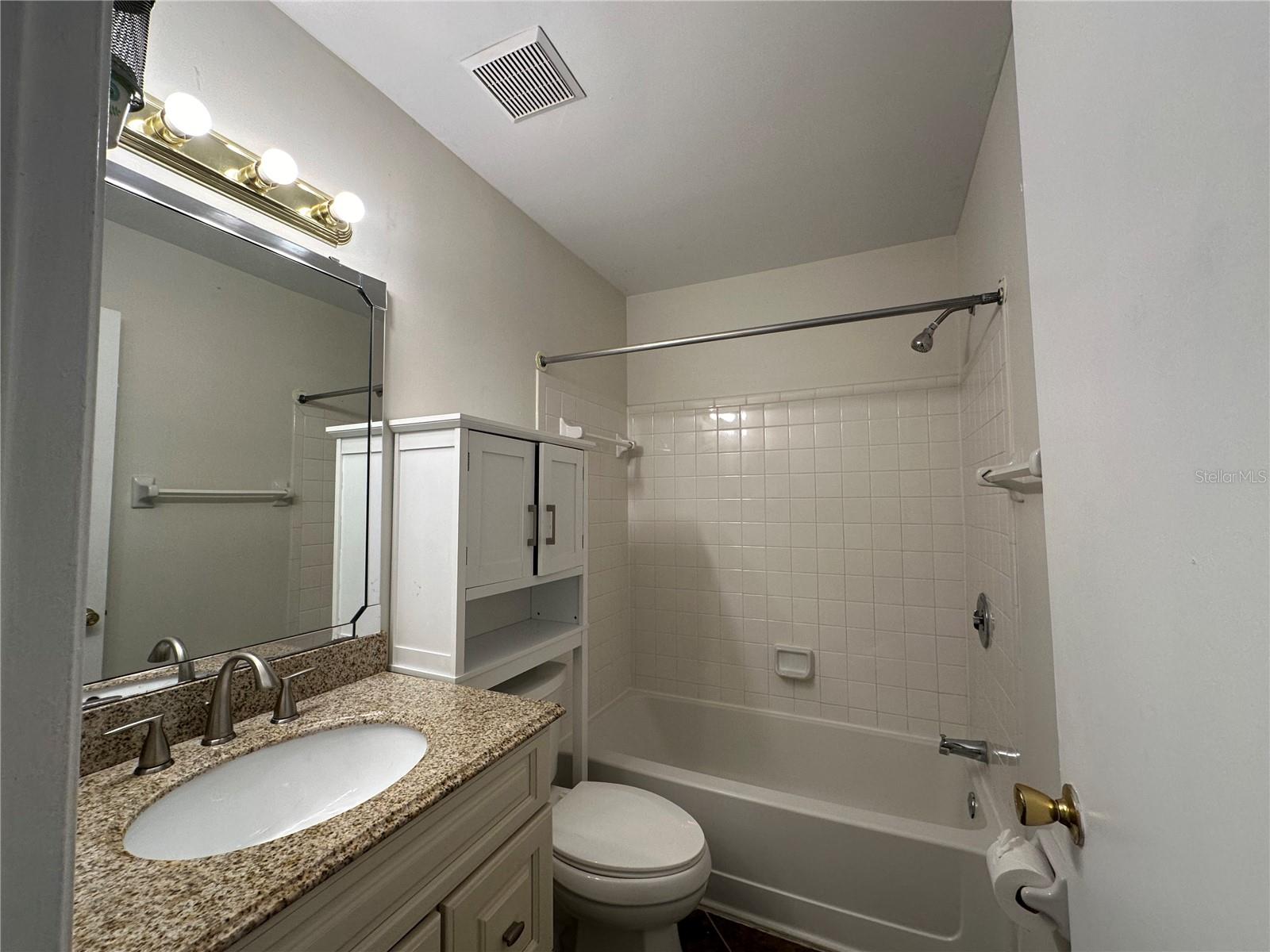 OXFORD SQUARE CONDO - Residential