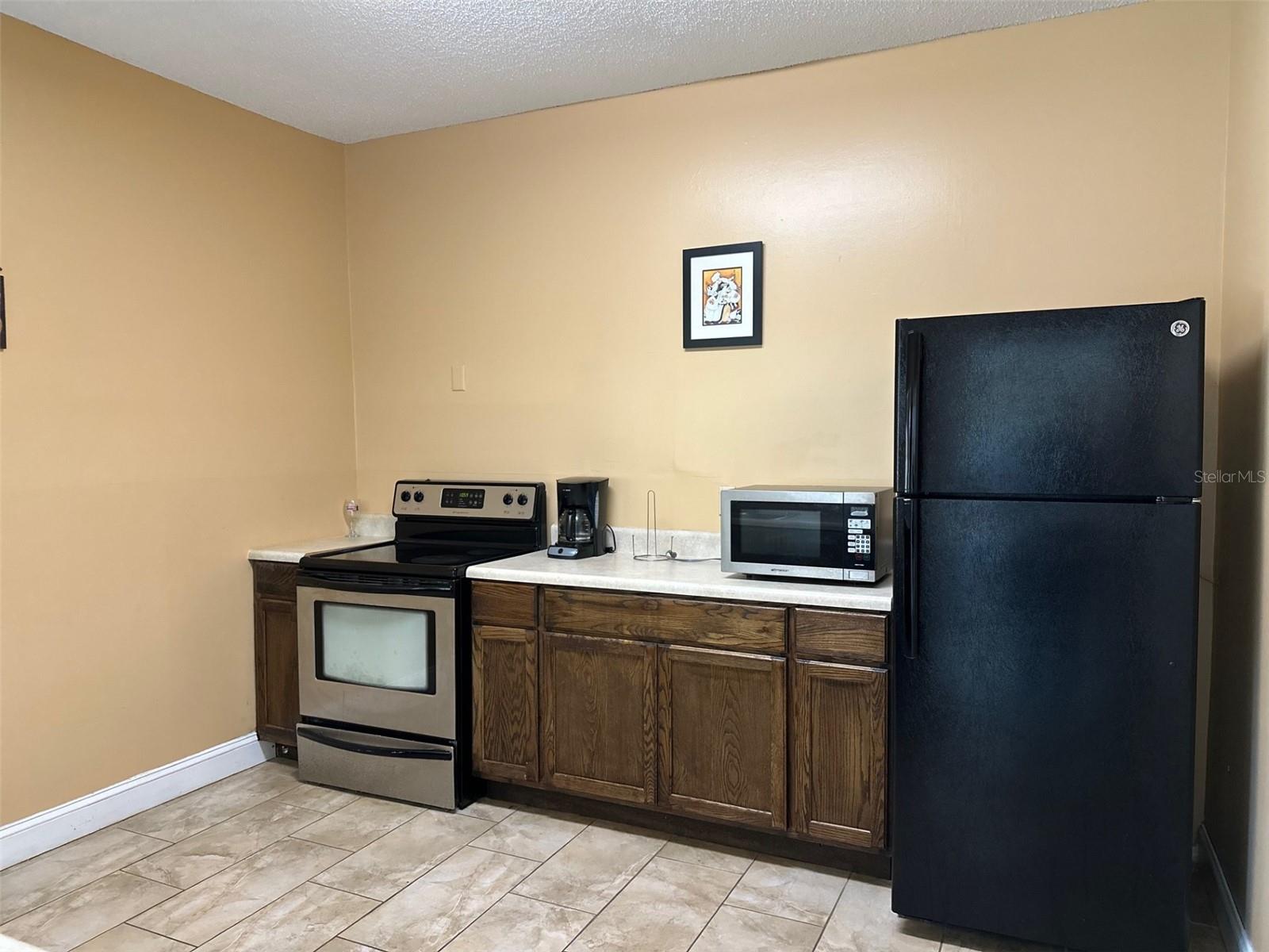 OXFORD SQUARE CONDO - Residential