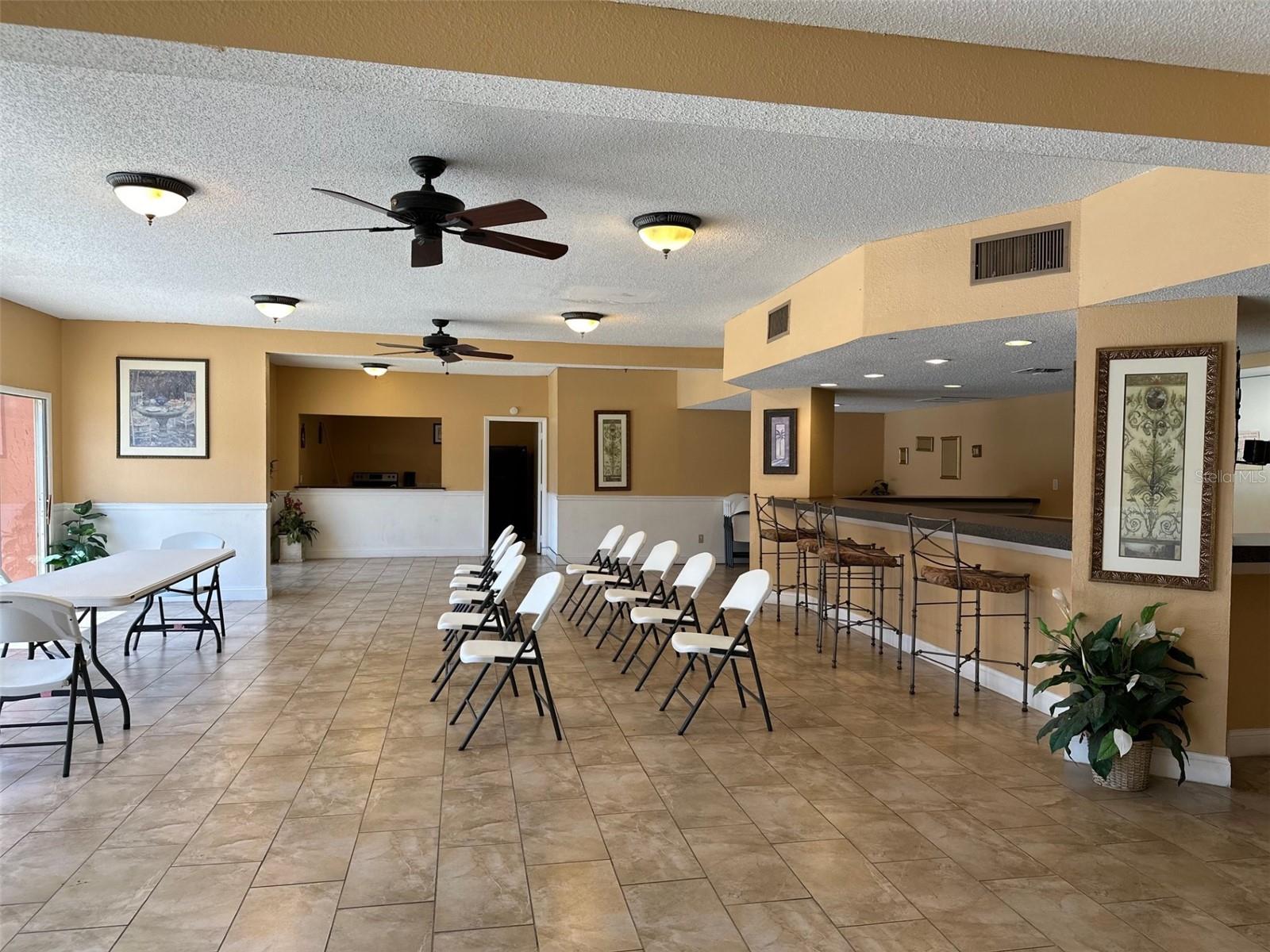 OXFORD SQUARE CONDO - Residential