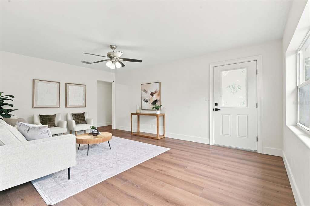 Photo of 2506 Delaney Avenue, Orlando, FL 32806 (MLS # O6426699)