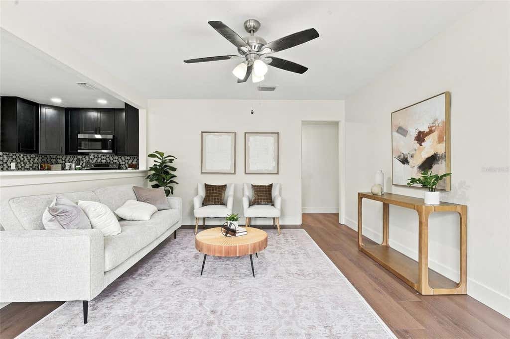 Photo of 2506 Delaney Avenue, Orlando, FL 32806 (MLS # O6426699)