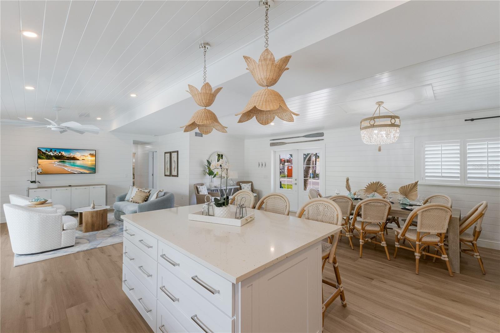 ANNA MARIA BEACH - Residential