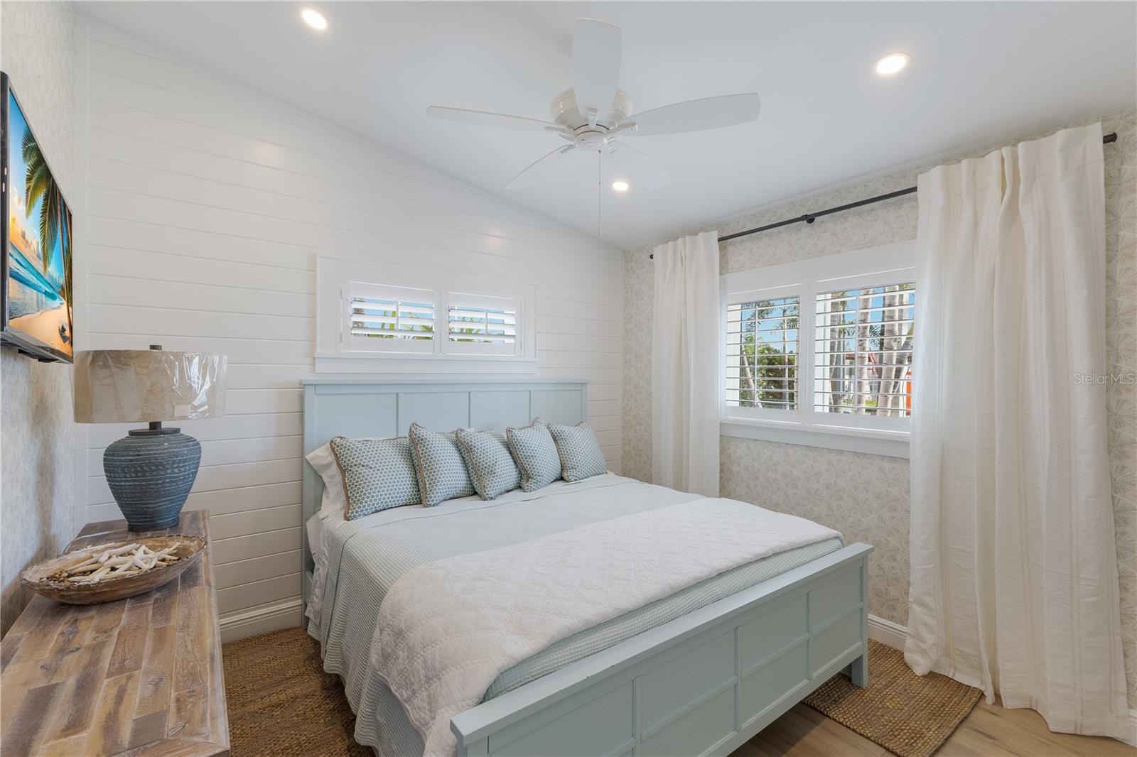 ANNA MARIA BEACH - Residential