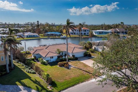 A home in LONGBOAT KEY