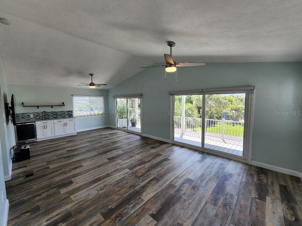 CORONADO SHORES UNIT 06 - Residential