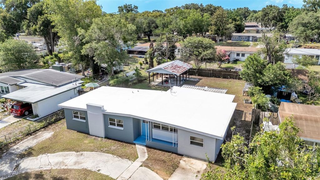 Photo of 2270 S Crystal Lake Drive, Lakeland, FL 33801 (MLS # L4962335)
