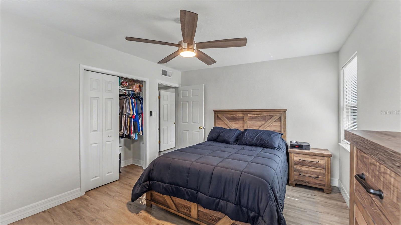 CRYSTAL SHORES - Residential