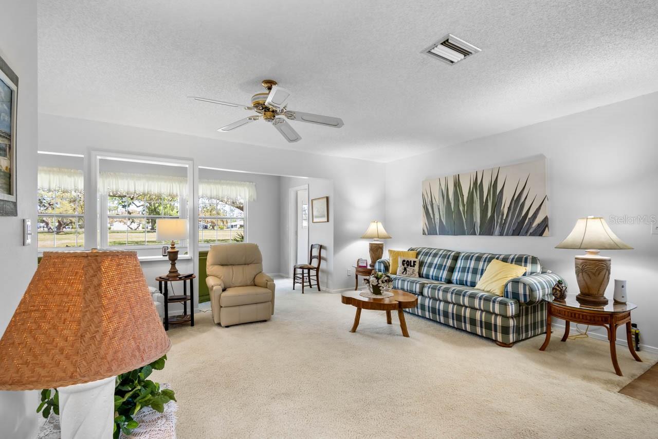1901 CANTERBURY LANE 14