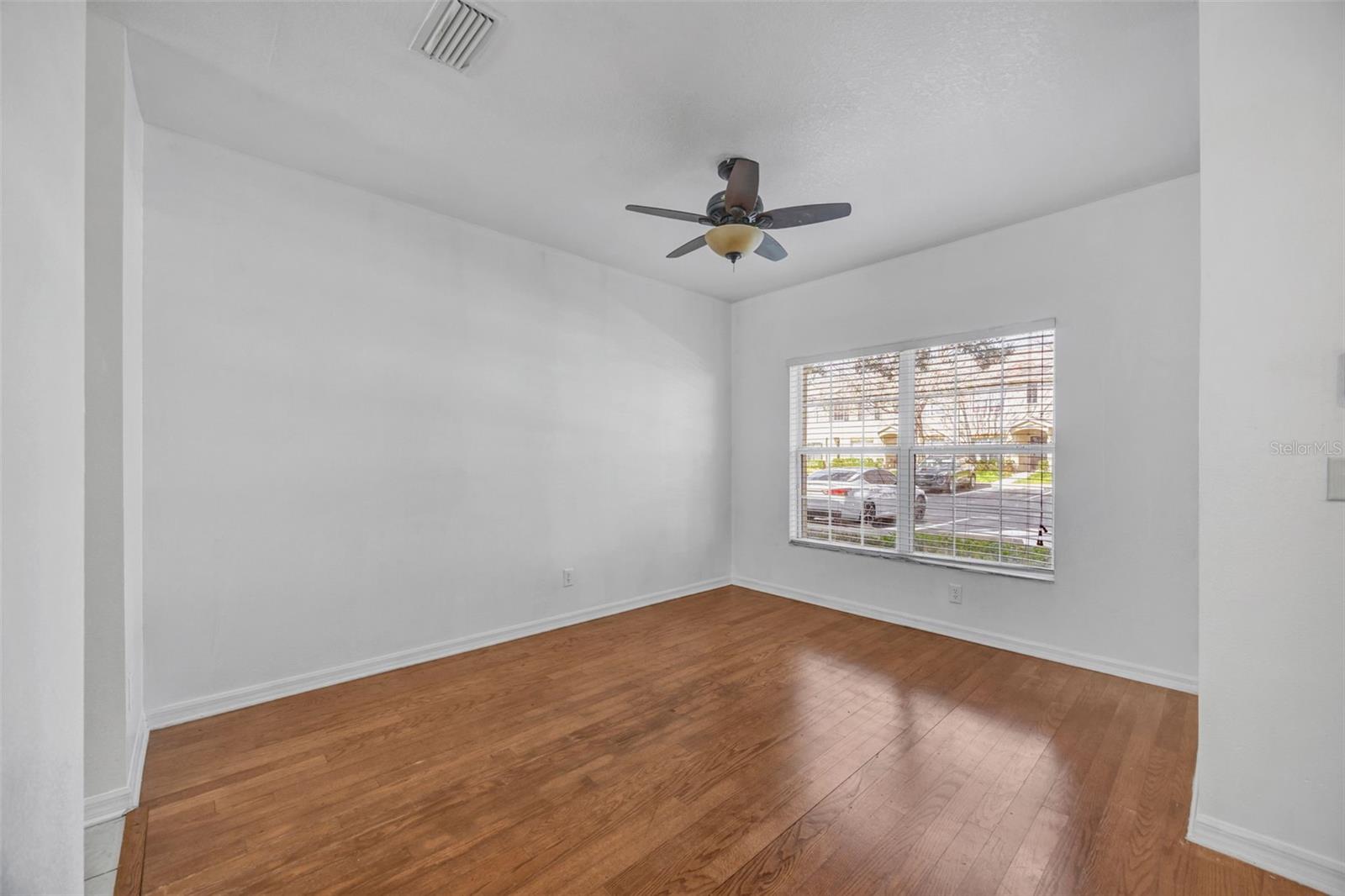 FISHHAWK RANCH TWNHMS PH - Residential