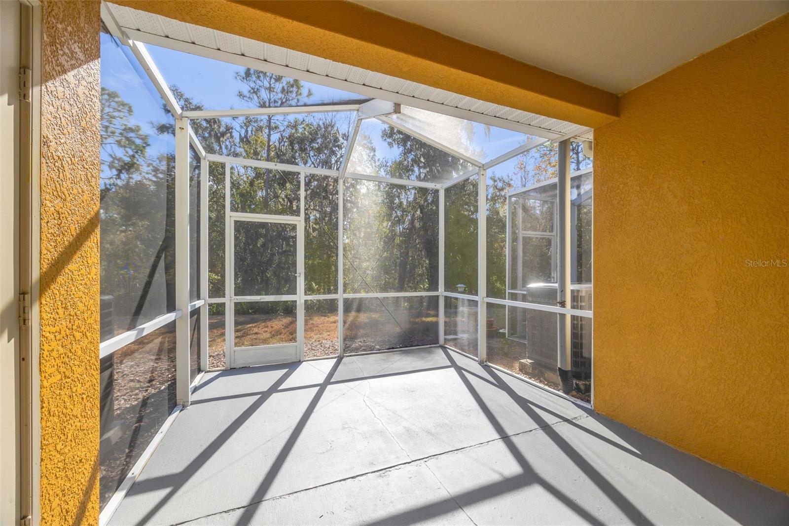 FISHHAWK RANCH TWNHMS PH - Residential