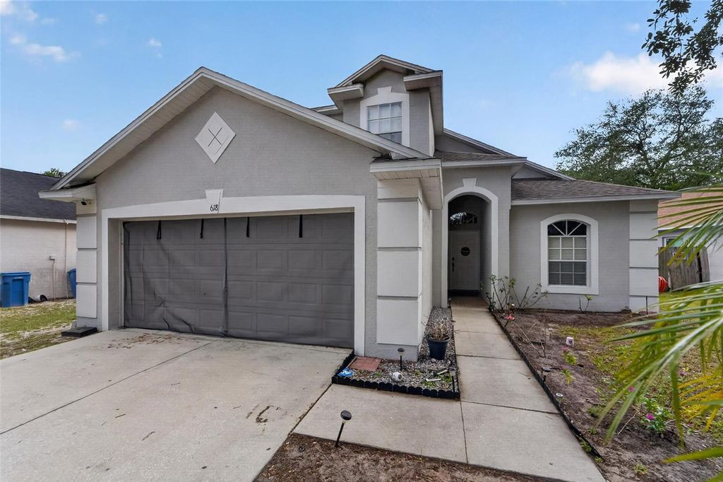 Photo of 618 Somerstone Drive, Valrico, FL 33594 (MLS # TB8454596)