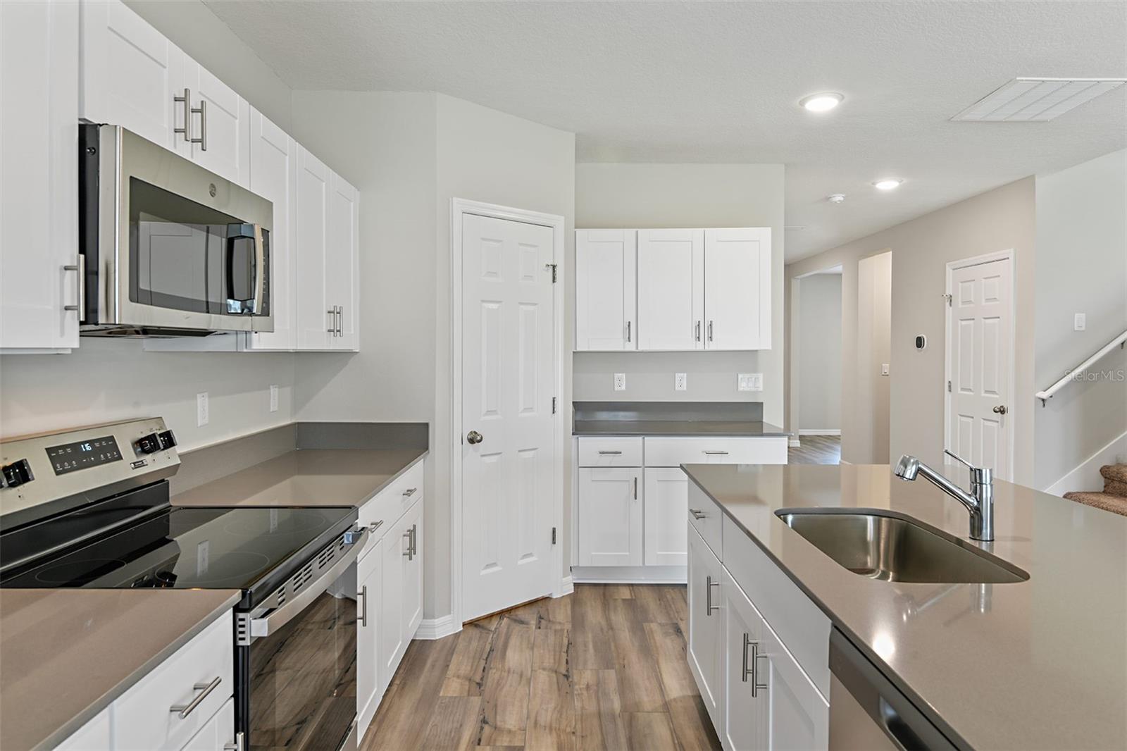 PASADENA RIDGE - Residential