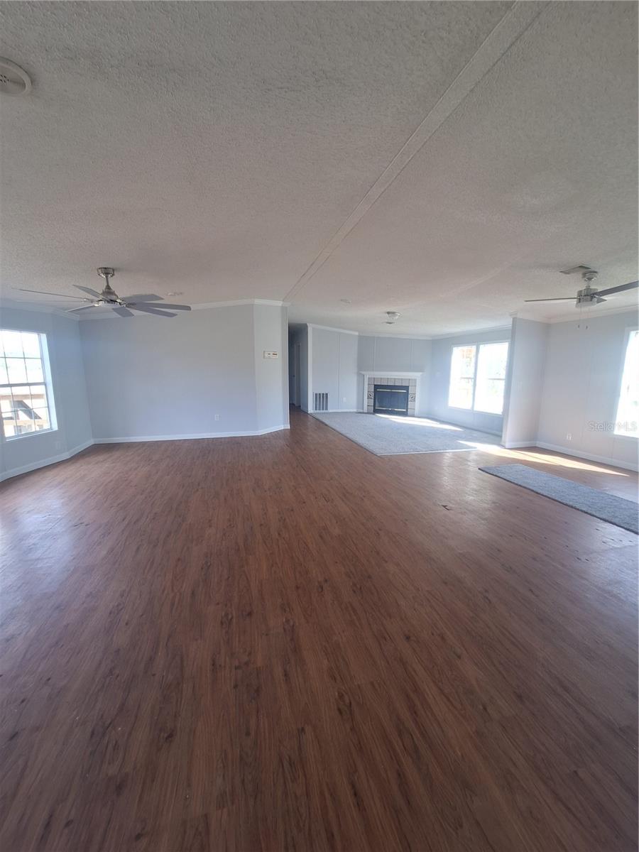 PARADISE COUNTRY ESTATES - Residential