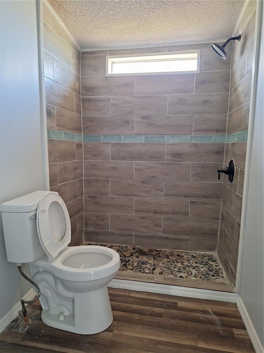 PARADISE COUNTRY ESTATES - Residential