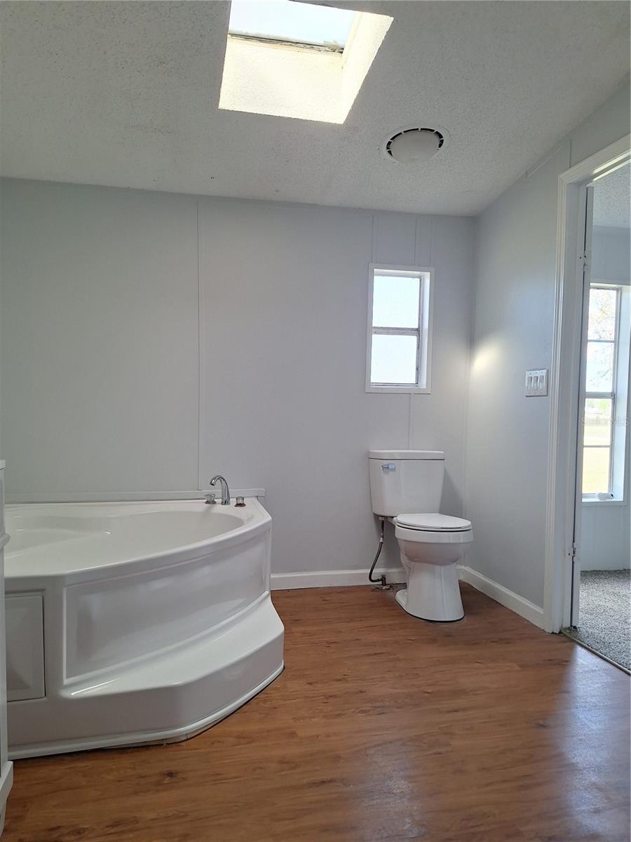 PARADISE COUNTRY ESTATES - Residential