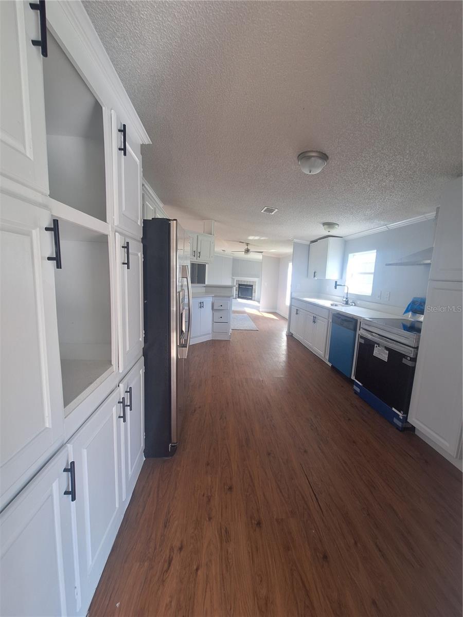 PARADISE COUNTRY ESTATES - Residential