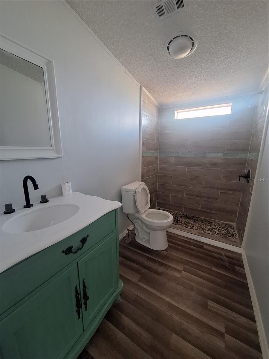 PARADISE COUNTRY ESTATES - Residential