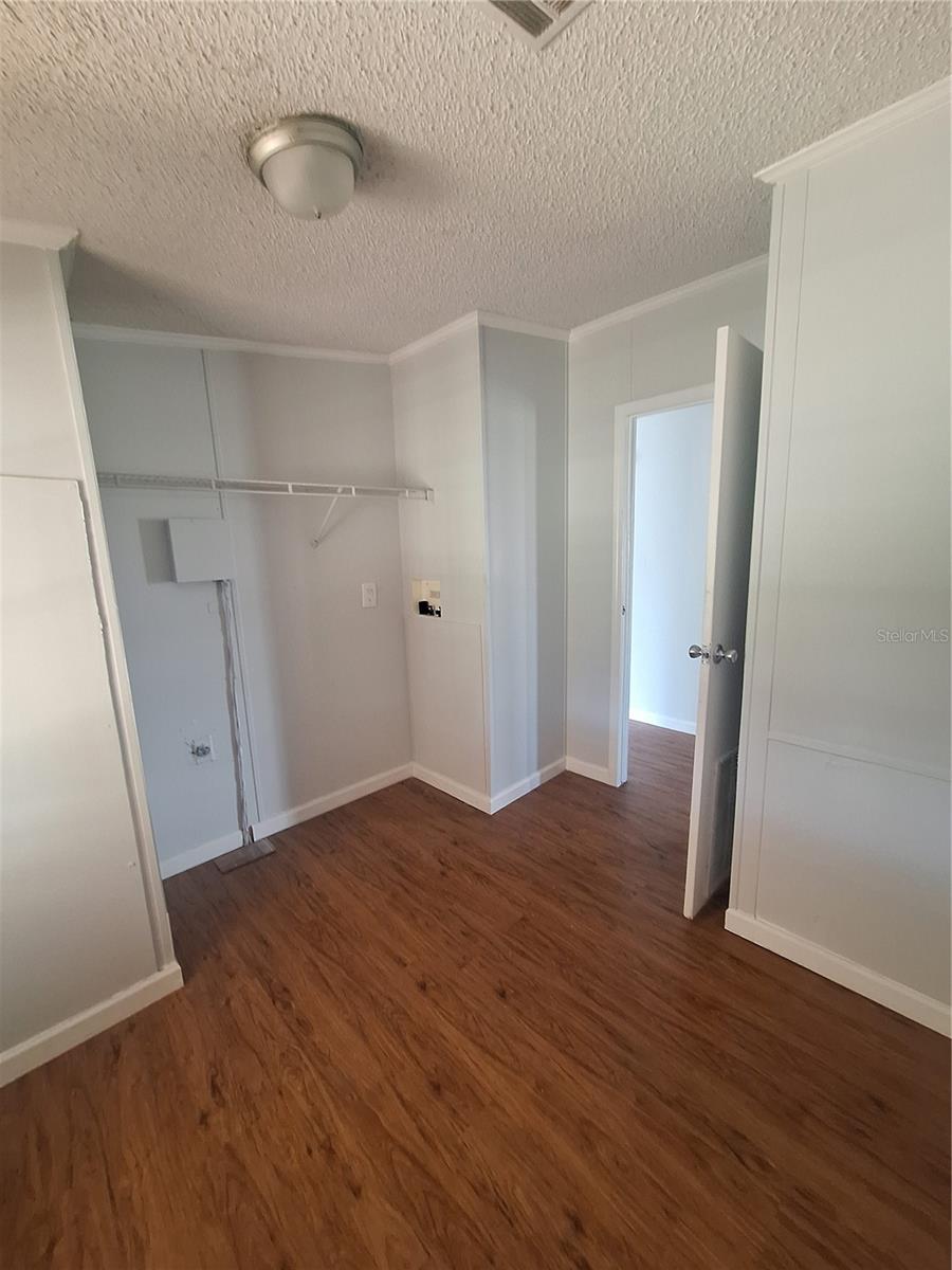 PARADISE COUNTRY ESTATES - Residential