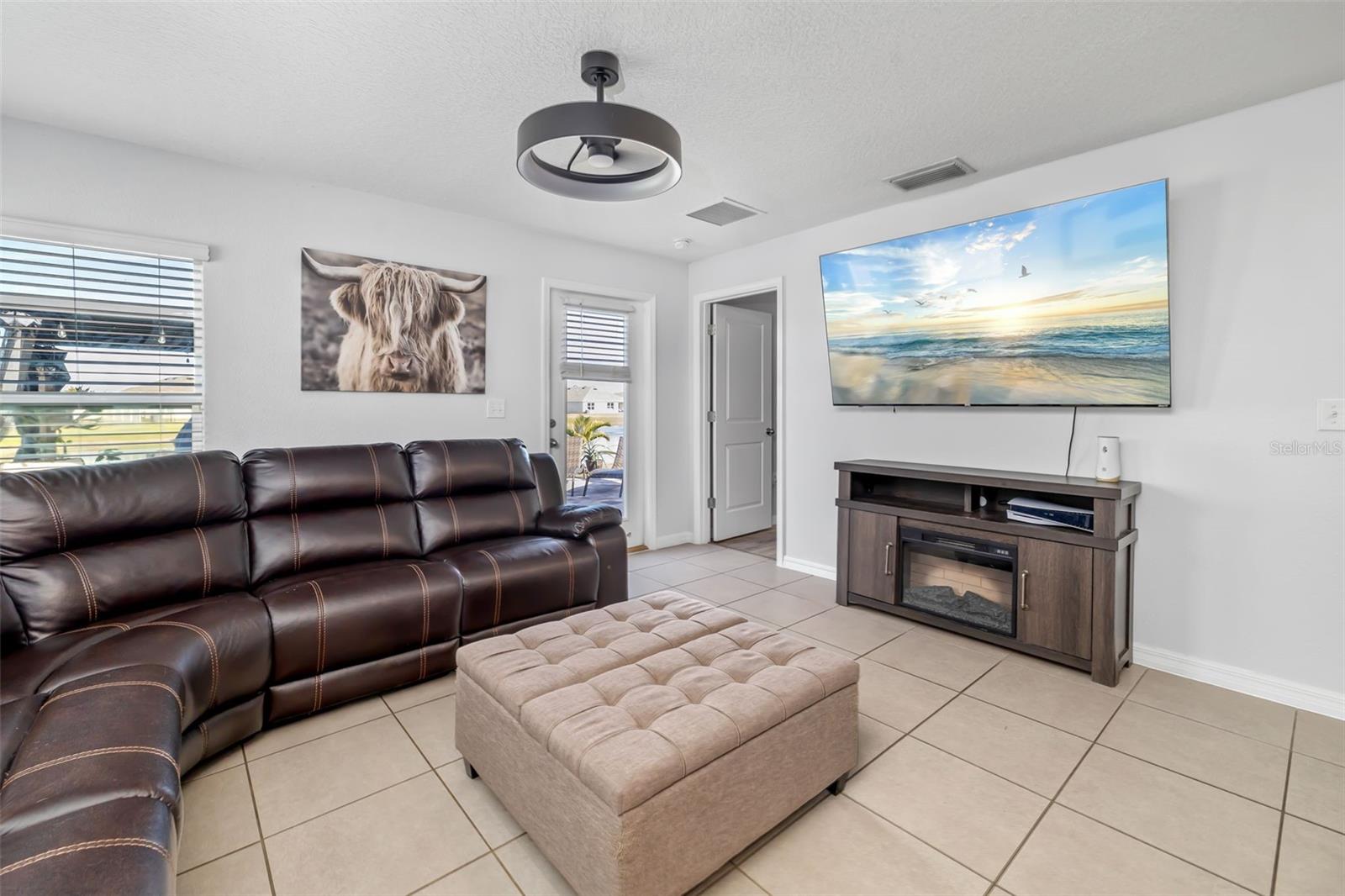 BELLA LAGO PH I - Residential