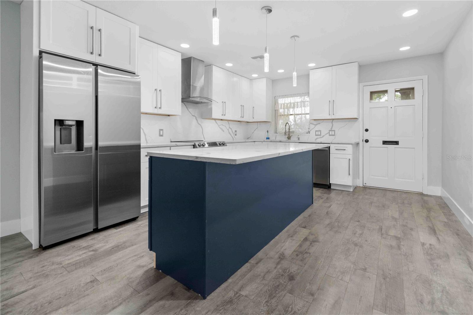 1421 NORMANDY PARK DRIVE 2
