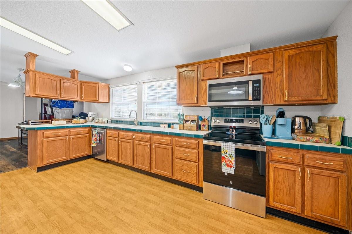 BELLEVIEW HILLS ESTATE - Residential