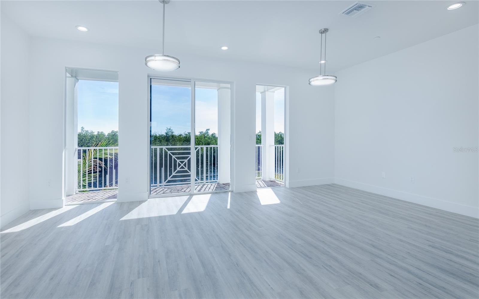MARINA VILLAS - Residential