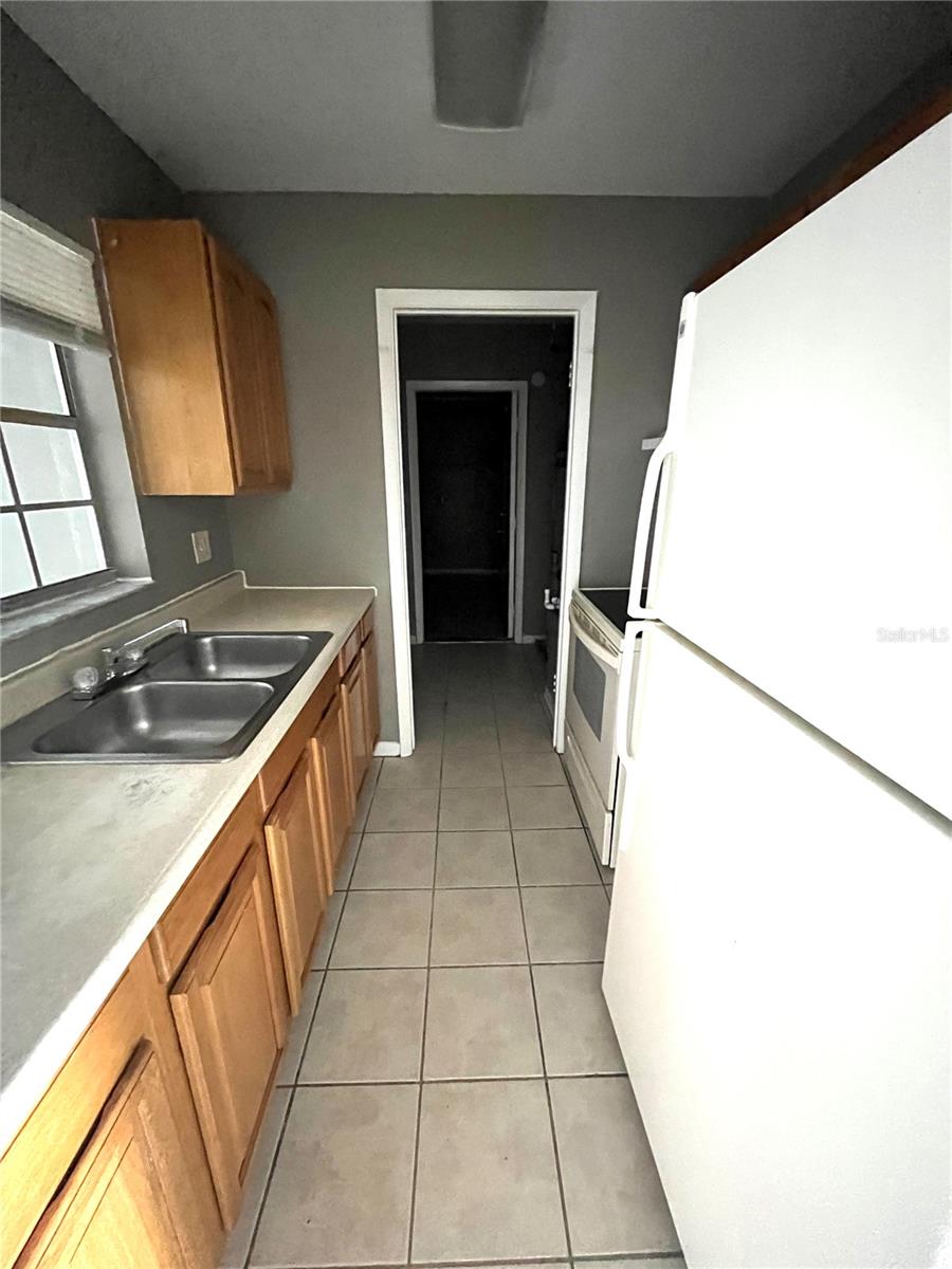 MARION OAKS UN 03 - Residential Lease