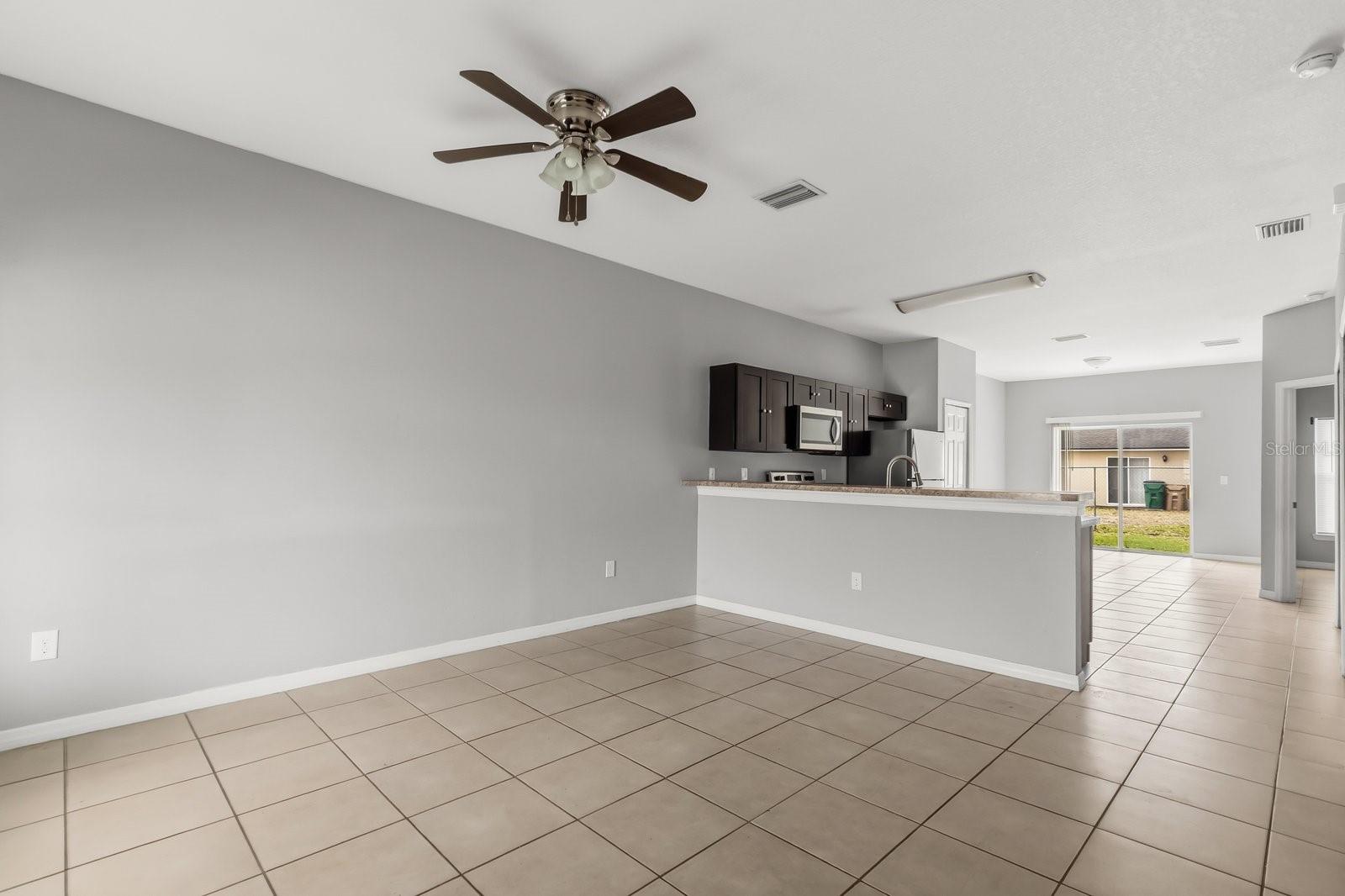 677-679 ROYALTY COURT 2