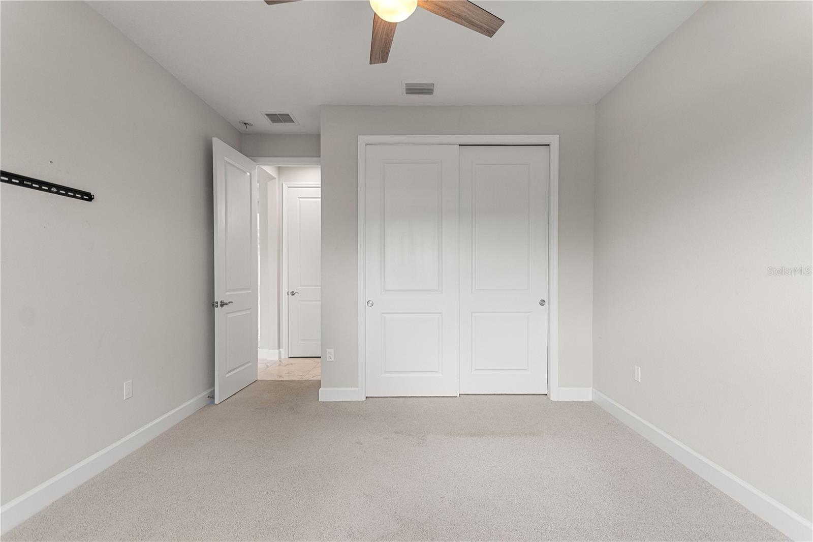 VICTORIA HILLS PH 6 - Residential Lease