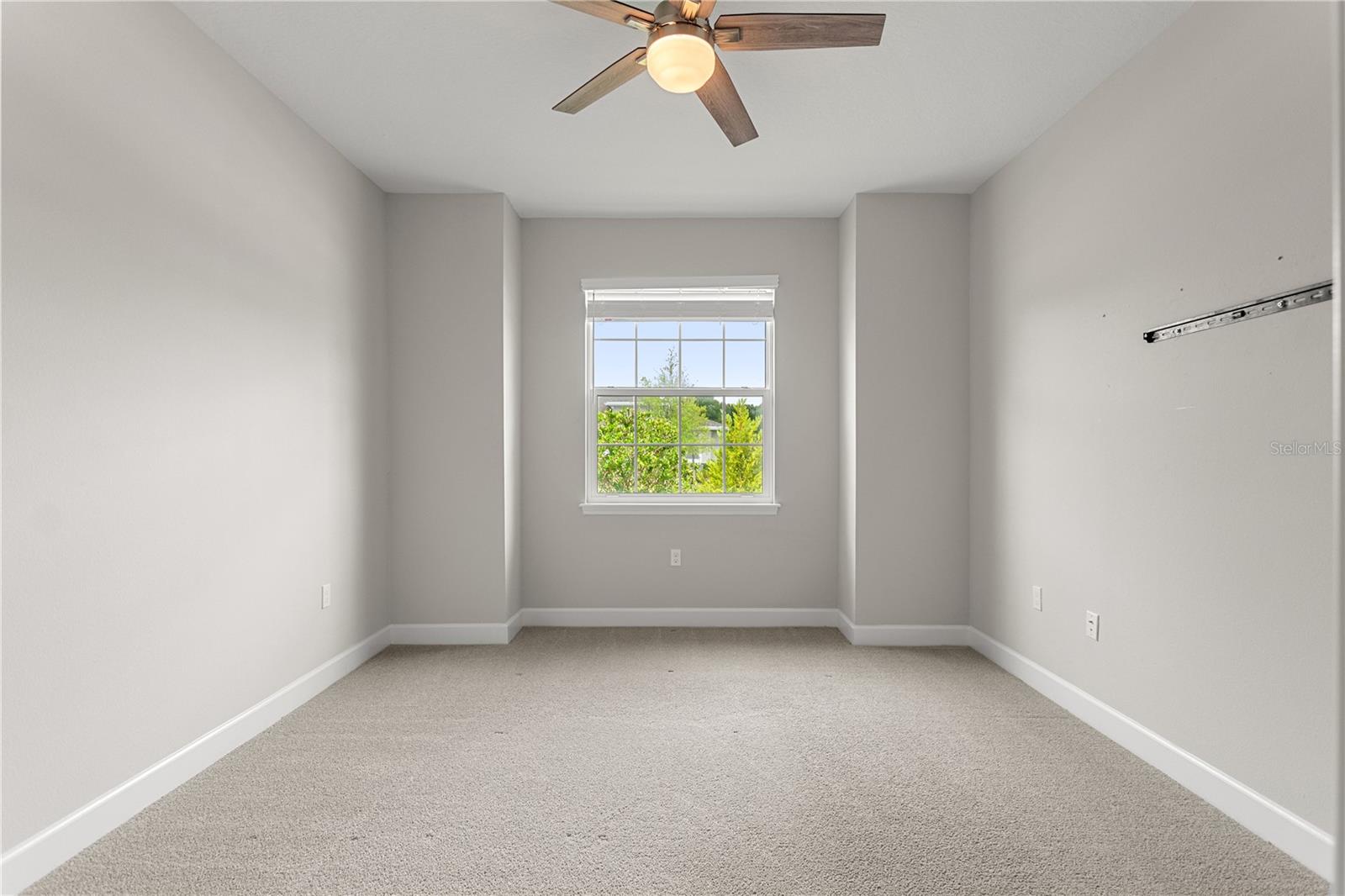 VICTORIA HILLS PH 6 - Residential Lease