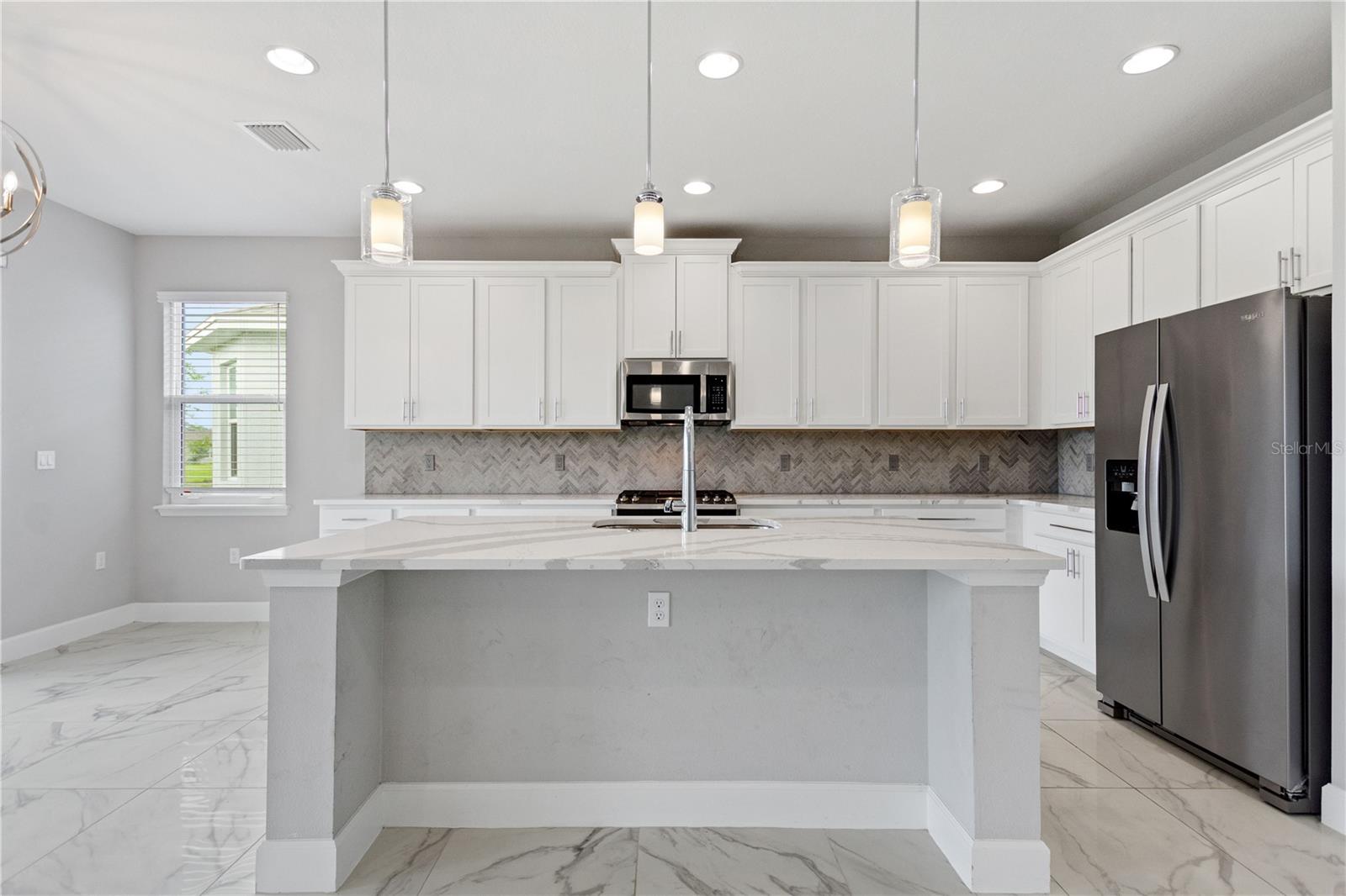 VICTORIA HILLS PH 6 - Residential Lease
