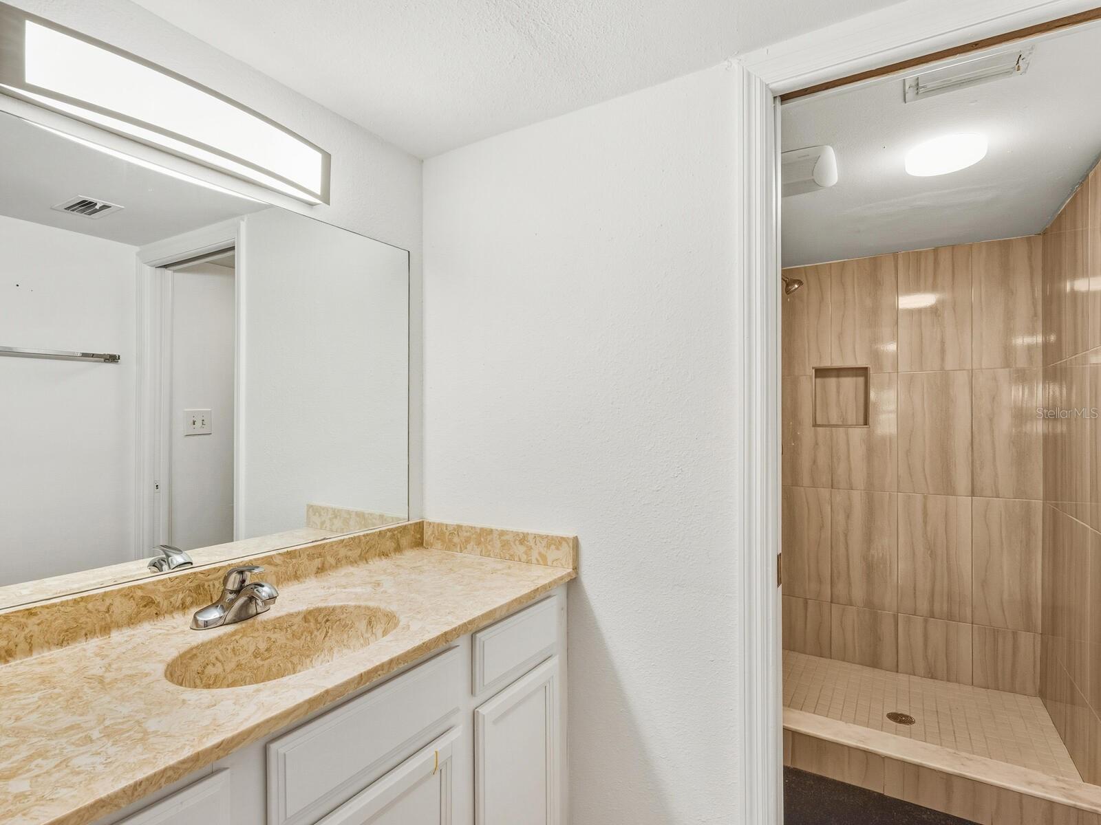 ORCHID OAKS II - Residential