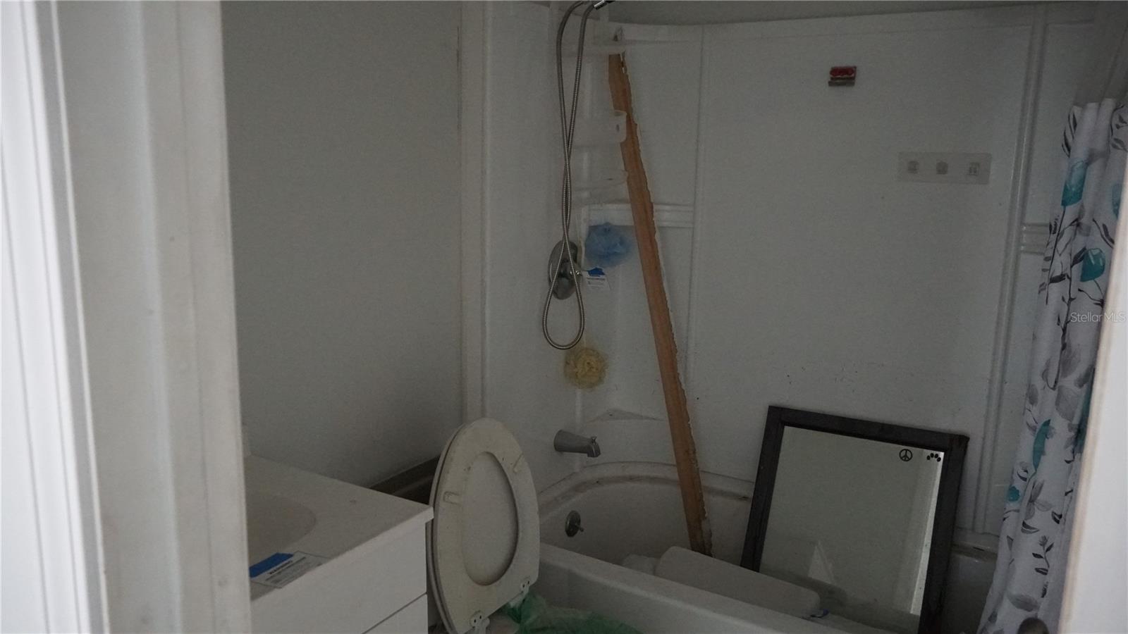 AQUI ESTATE UNIT 01 - Residential